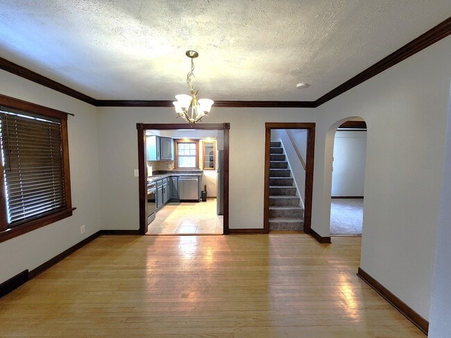 Photo - 365 Vandalia St