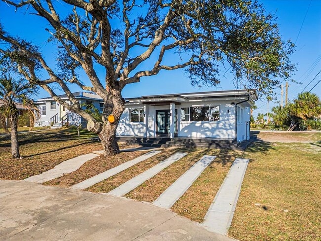 Photo - 2061 S Peninsula Dr