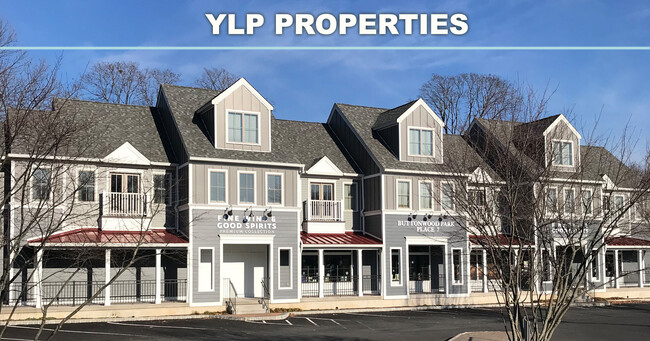 Facing Buttonwood Park. In the heart of Yardley Boro - 7 Buttonwood Dr Unit #5 Rental
