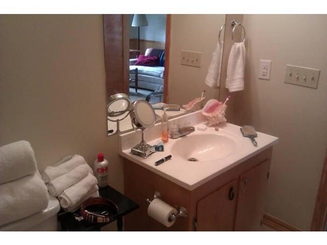 Building Photo - 174 Golden Meadow Dr