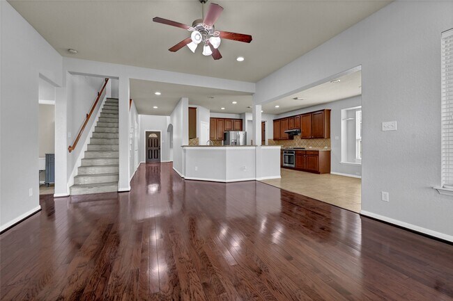 Photo - 7303 Lennox Woods