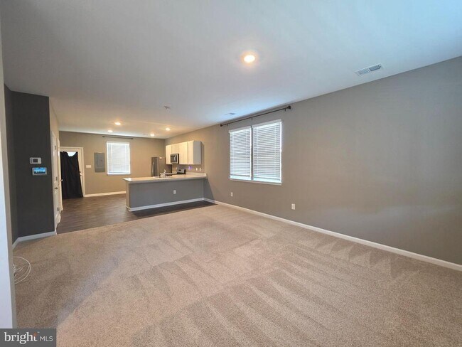 Photo - 424 Ridgely Blvd
