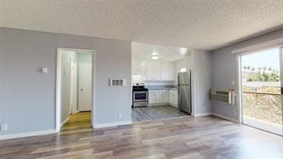 Photo - 123 S Catalina St Unidad 214