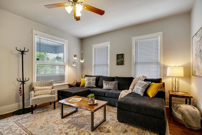 Photo - Fully Furnished 3 bedroom 2 bath  for 2 we...
