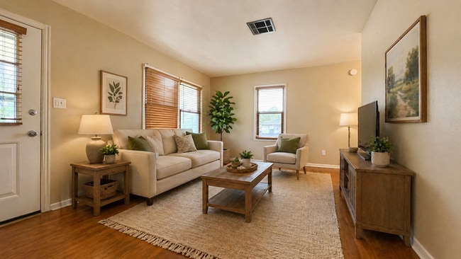 Photo - 4529 NW 33rd St