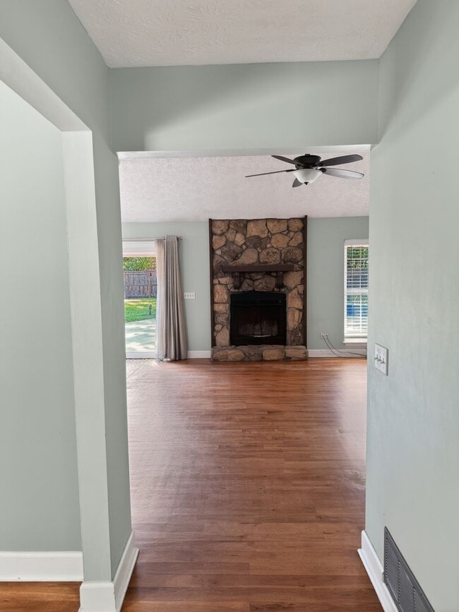 454 Floyd Cir