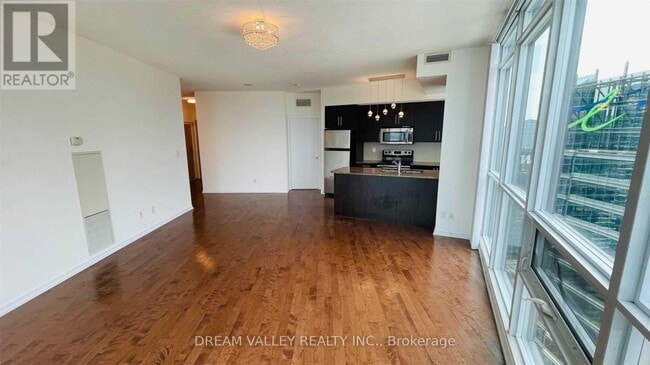 Photo - 65 Bremner Blvd Unit 3908