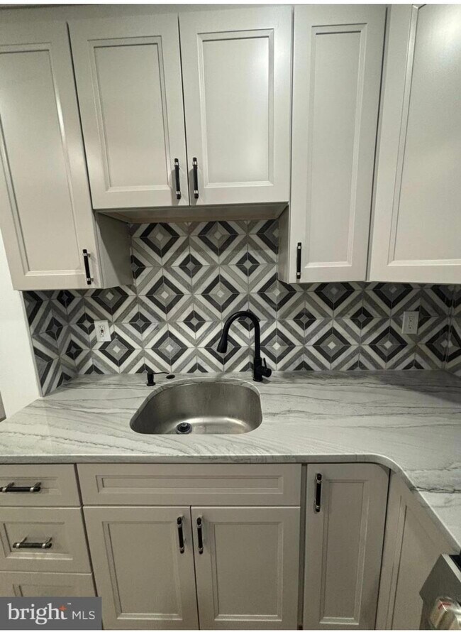 Photo - 320 Loney St Unit 3