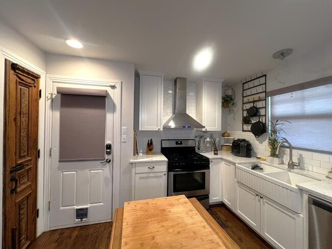 1311 Aggie Ln