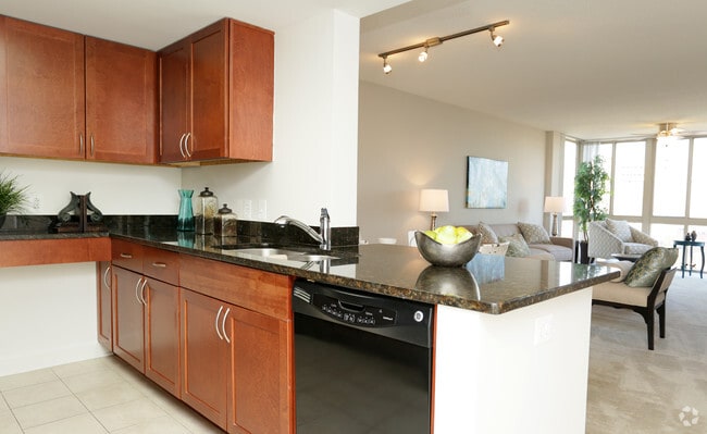 2BR, 2BA - Whitman - Kitchen - Parc Rosslyn Apartments