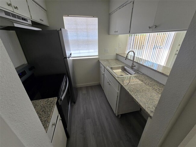 Photo - 202 Northcrest Cir Unidad D