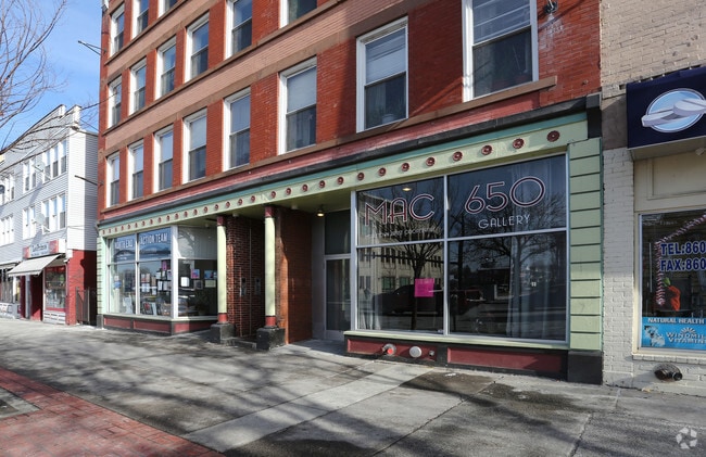 650 Main St