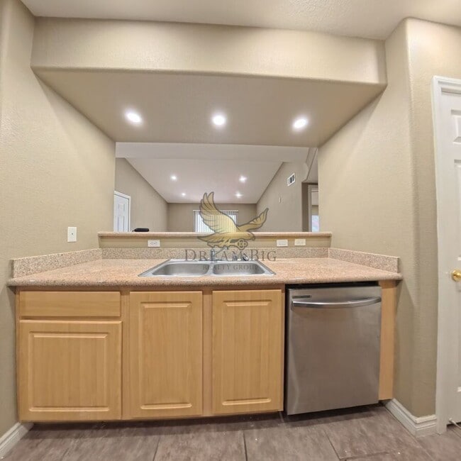 Photo - 8000 W Badura Ave