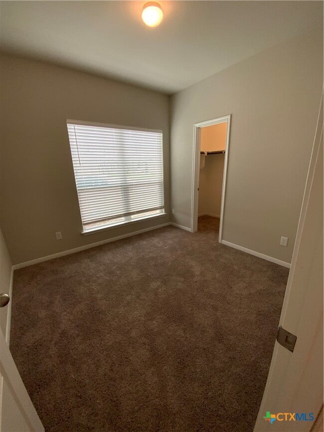 Photo - 1607 Curlew Ln