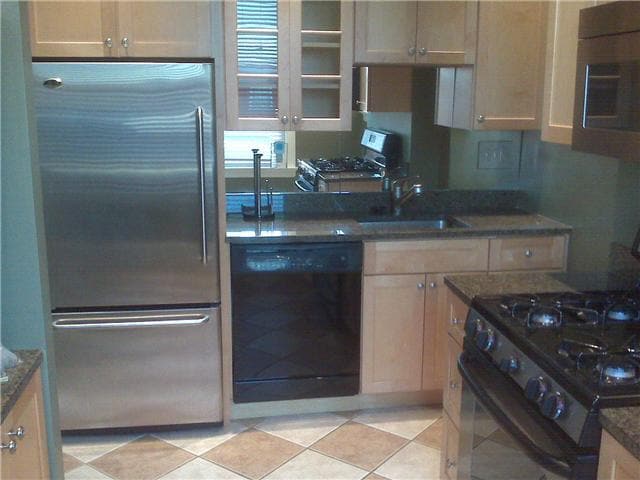 Photo - 802 Washington Ave Unit 802 Washington 2nd Floor