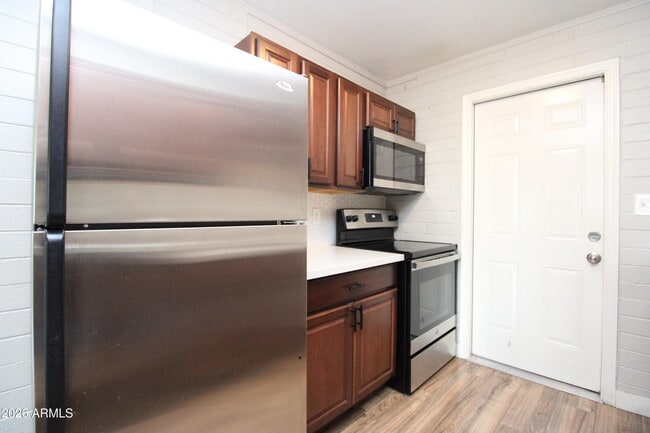 Photo - 6040 N 21st Ave Unidad 8