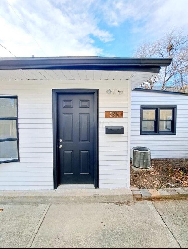 Photo - 295 E Whittier St