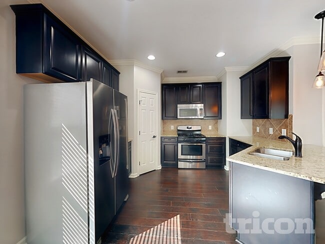 Photo - 350 Dunnwood Loop