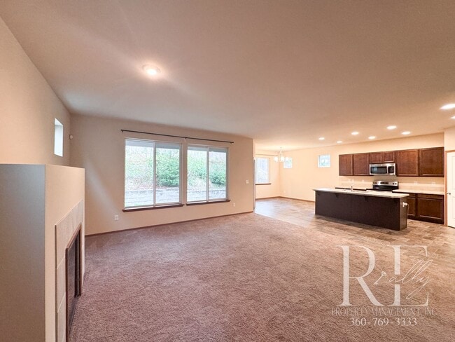 Photo - Spacious East Bremerton Home with Vaulted ...