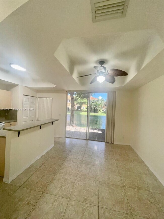 Photo - 4950 Windward Way