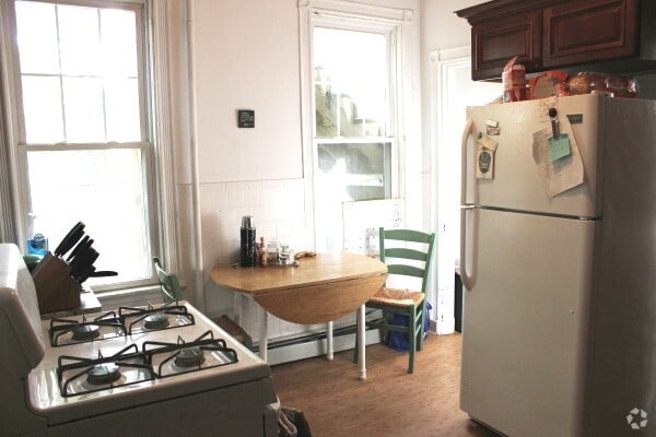 Building Photo - 17 Putnam Ave Unit 17-A Rental