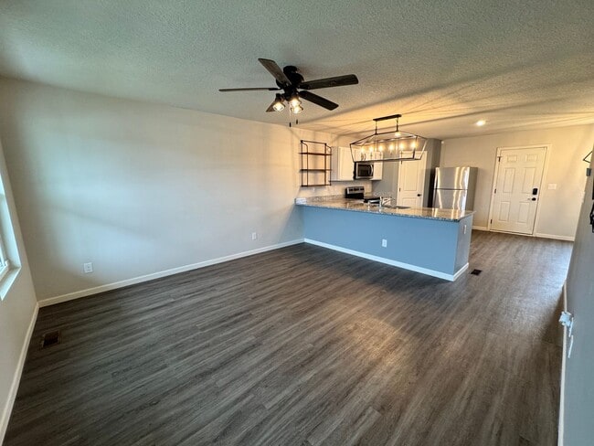 Photo - Dream House!! 4 Bedroom 3 Bath House in Davenport is a MUST SEE!!