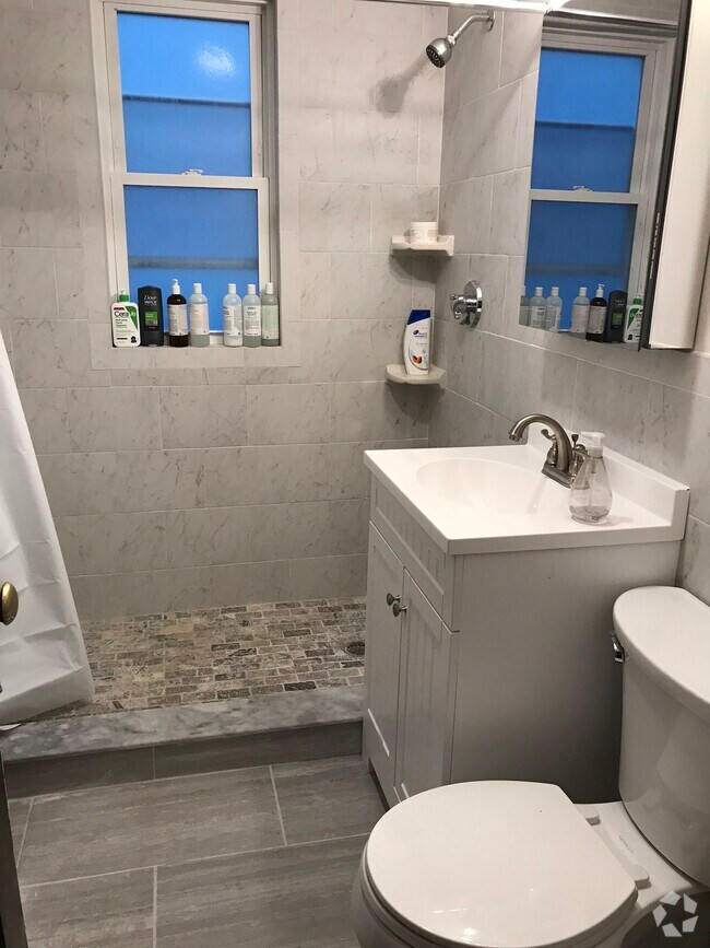 Building Photo - 50 Curtis Ave Rental