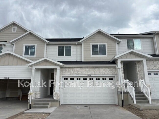 Photo - 2702 Blue Dawn Ln Townhome