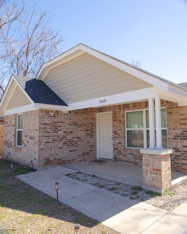 Photo - 3008 Finley St