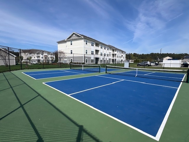 Coventry Square Apartments