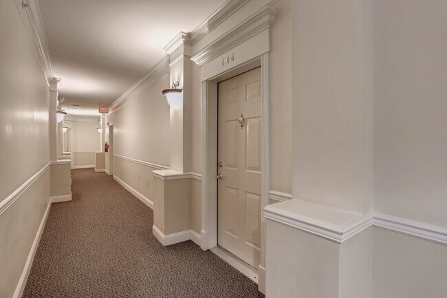 Photo - 2BD/2BA Fabulous River Hill Condo Unit 404