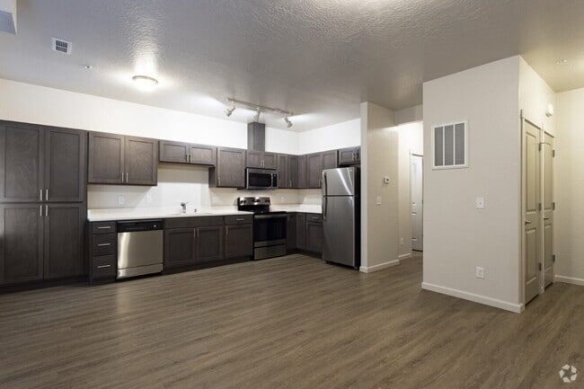 Building Photo - Legacy Villas Rental