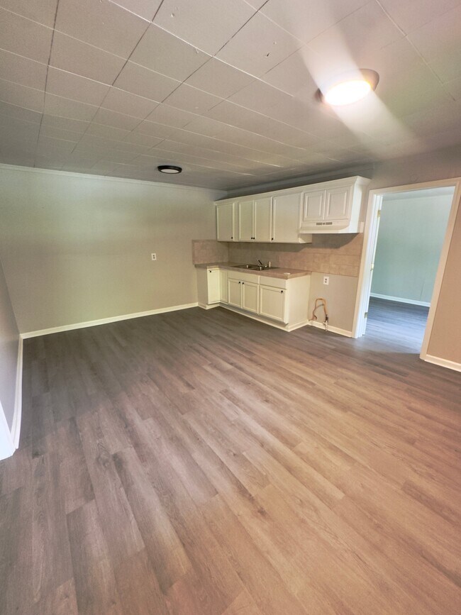 1600 S Cedar St Unit B