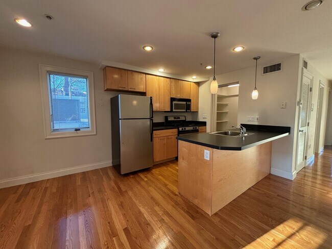 Photo - 1110 Massachusetts Ave Unit 3