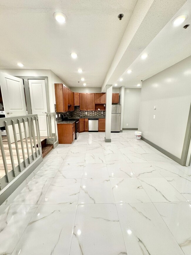 3BR, 1BA