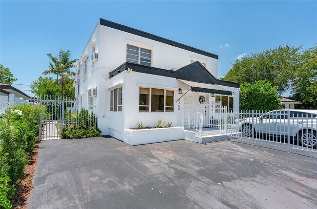 Photo - 2368 SW 26th St Unit A