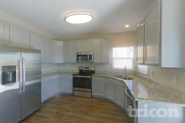 7574 Sistine Ln