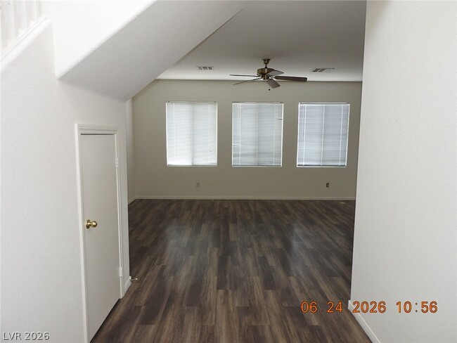 Photo - 521 W Dolphin Peak Ct
