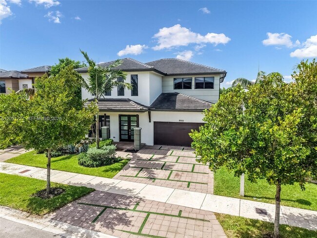 8900 NW 161st Terrace