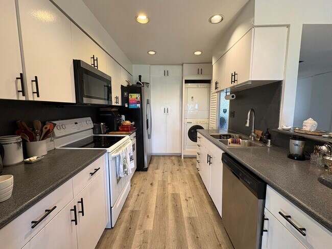 35082 Mission Hills Dr