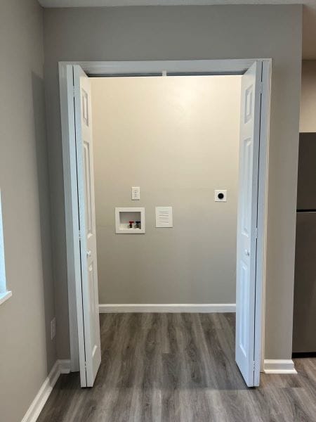Photo - S. Knox 1bd/1ba- 1st floor Unit Available Now Unit 1