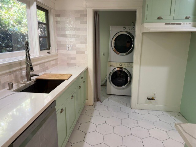 Photo - 2046 1/2 N Highland Ave