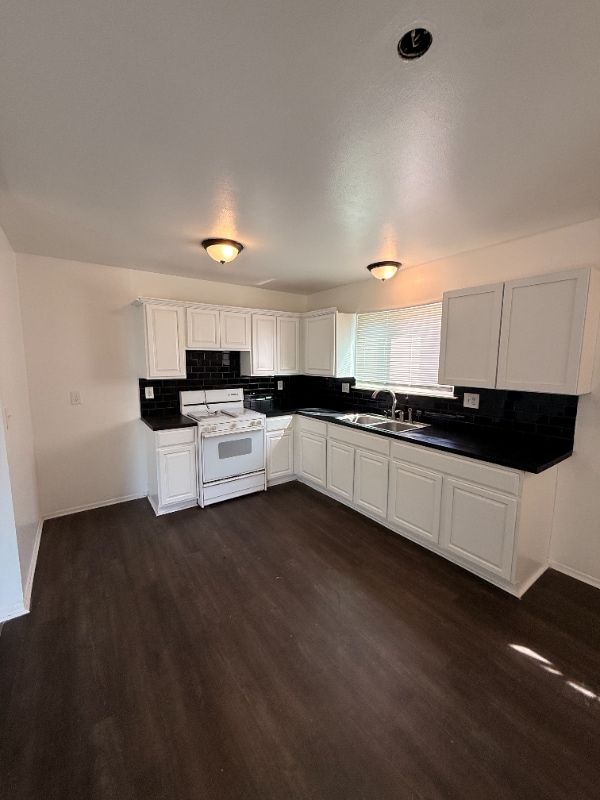 Photo - 7251 Studebaker Ave