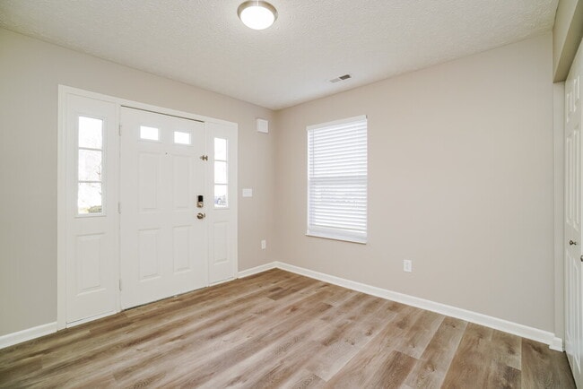 Photo - 4880 Grimm Dr