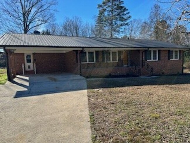 420 Fields Dr - 420 Fields Dr House