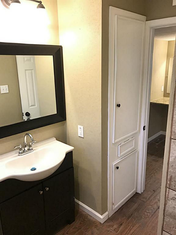 Photo - 638 Heidrich St St Unidad 19