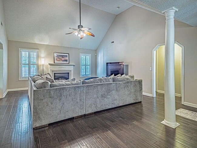 Photo - 1265 Cutleaf Dr