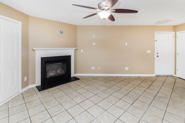 Photo - 3005 Hunters Creek Ct