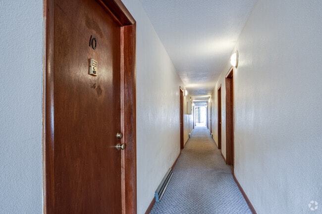 Hallway - 1215 S Dewey St Apartments