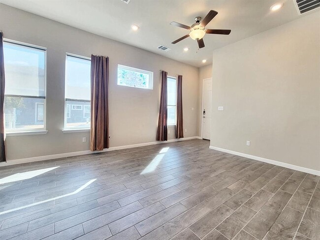 Photo - 1015 Vista View Dr Unit 2501